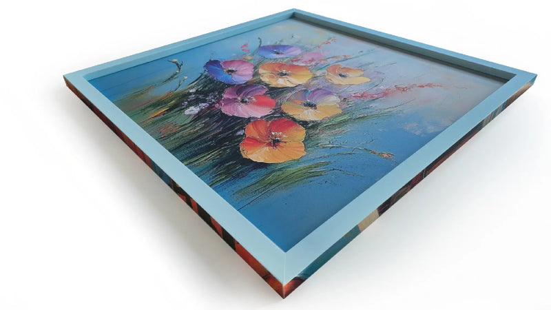 W.CAは両面キャンバスとして裏面と側面を表現