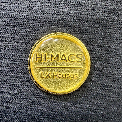 精巧な加工とエポキシで製作された金メッキラベル, 製品にロゴを装飾, ブランディング強化