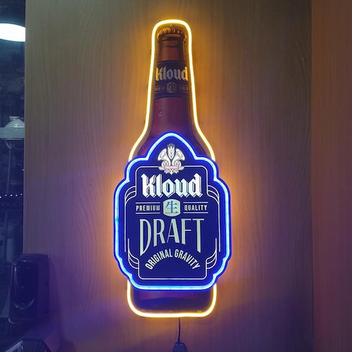 LEDネオンと導光板を使った電飾広告物,ネオンでは難しい細かな表現を正確に再現,バー・居酒屋,飲食店