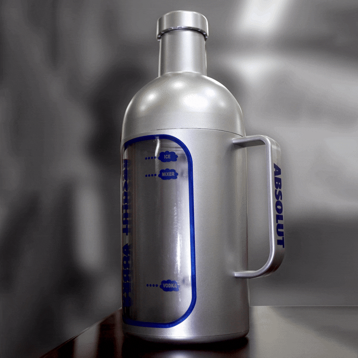 アブソルート,ウォッカを混ぜるシェイカー