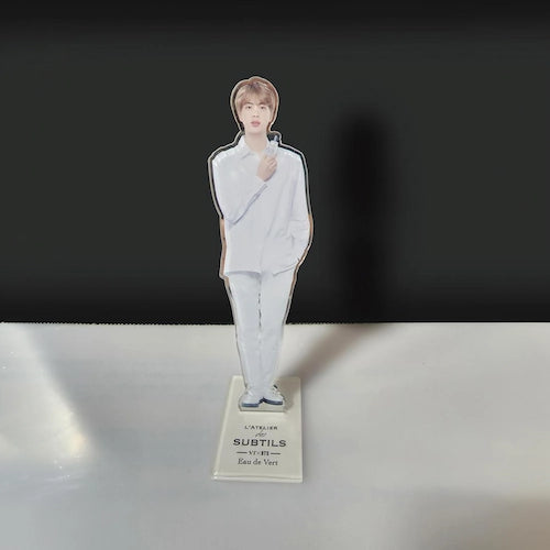 K-POP,BTS,メンバーを用いた化粧品の顧客特典品,透明アクリル