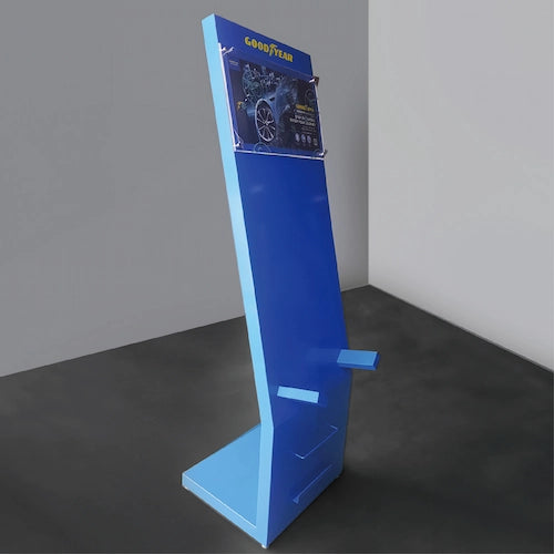 グッドイヤー,タイヤのディスプレイ台,上部に製品の特徴を表示できる広告パネル,タイヤ専門店,ショッピングモール