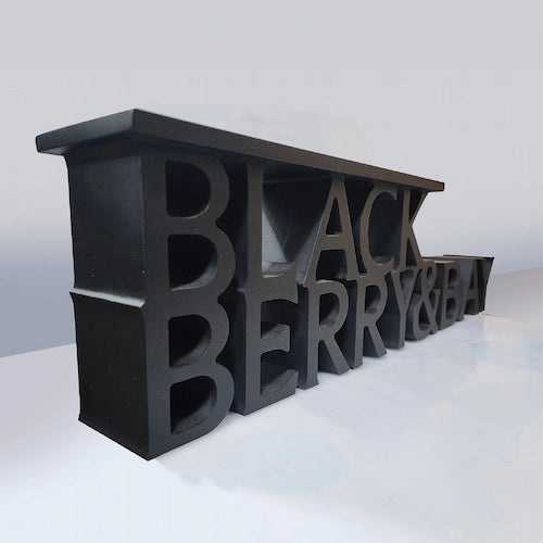 ジョー マローン-ブラックベリー＆ベイの香水名を幅15cmで表現したPOP, ブランド強化, ショッピングモール, 百貨店, フランチャイズドラッグストア, 商業施設