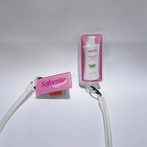 サフォレル,陳列棚に設置し顧客が直接売り場で製品の香りを試せる香水テスター,磁石設置式,ショッピングモール,百貨店,フランチャイズドラッグストア,商業施設