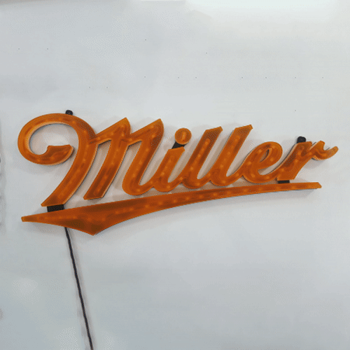 ミラービール,ビールロゴをスポットLEDライトと透明アクリル素材でアンティーク風にデザイン,高級感ある電飾看板,バー・居酒屋,飲食店
